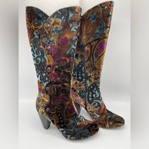 Gorgeous Velvet Barn Crown Boots